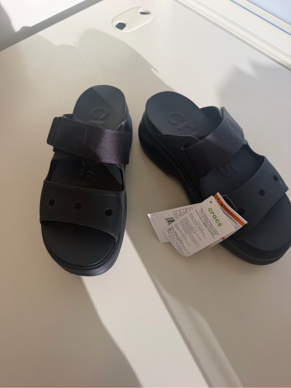 CROCS NWT Black Adjustable Strap Slide Sandals Soho 212861-001 Platform Size W10